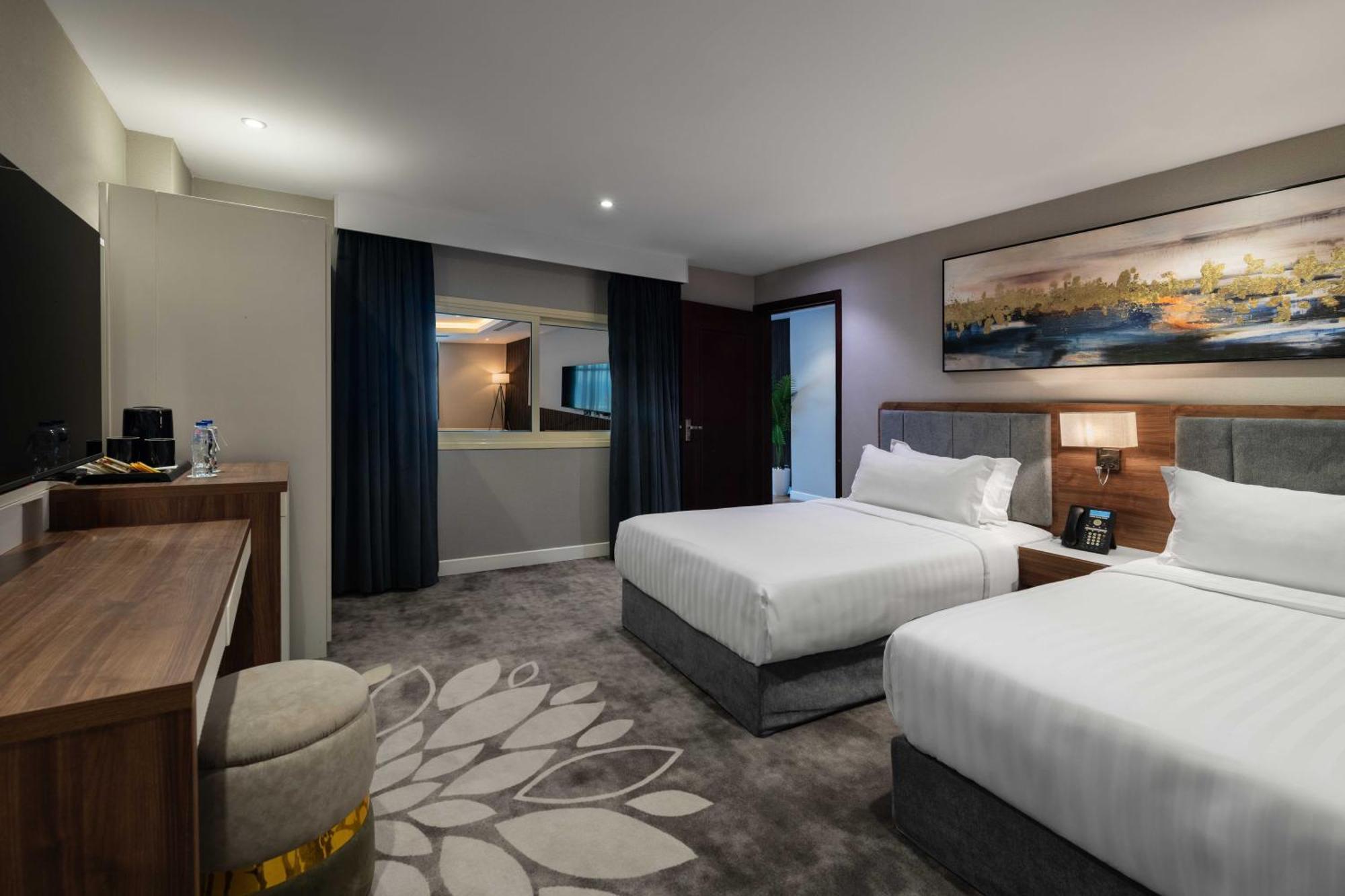 Warwick Al Jubail Hotel Екстериор снимка